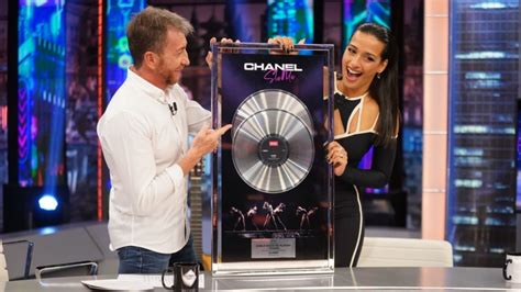 ¿Cuánto ganó Chanel por su presentación en  